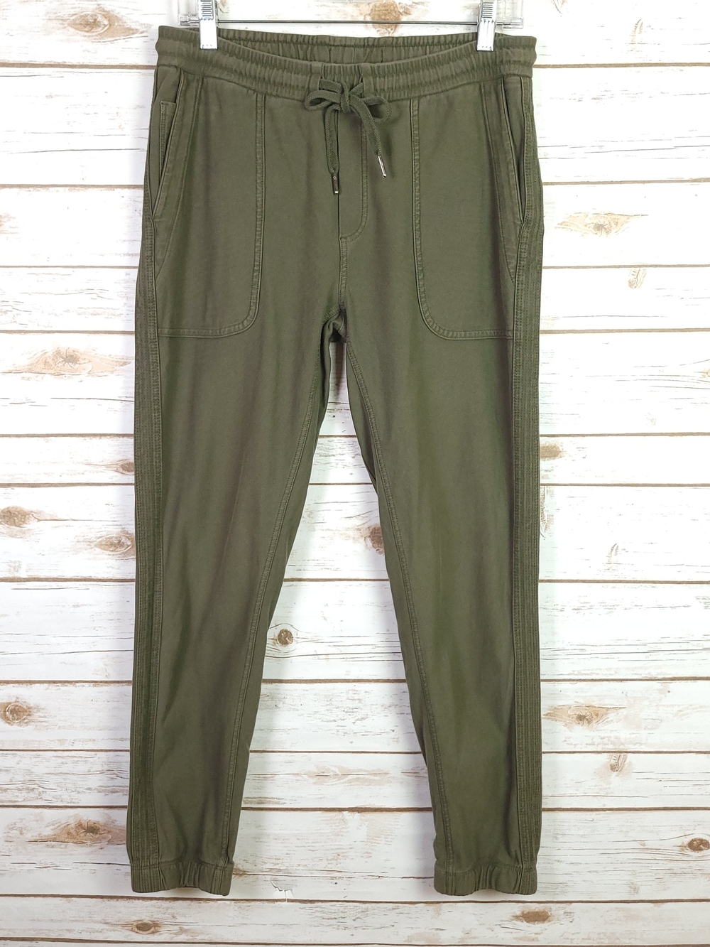Athleta Farallon Weekender Pant Small in Aspen Olive Green Pockets Jogger